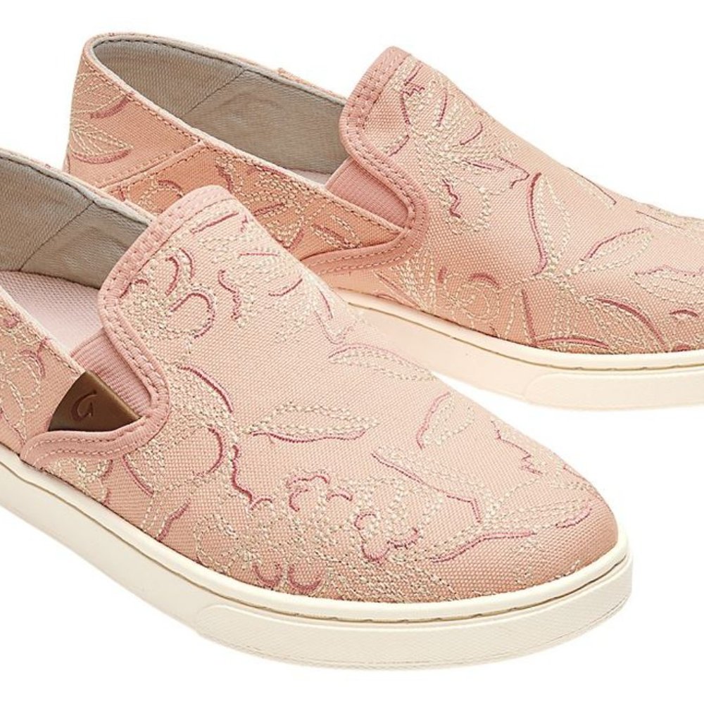 OluKai Pehuea slip-ons. Embroidered pink canvas. Sz 8.